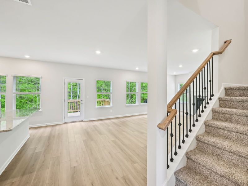 Spacious, unfurnished interior of a new home in Martin Springs - Estate Series, Lawrenceville (Image 14).