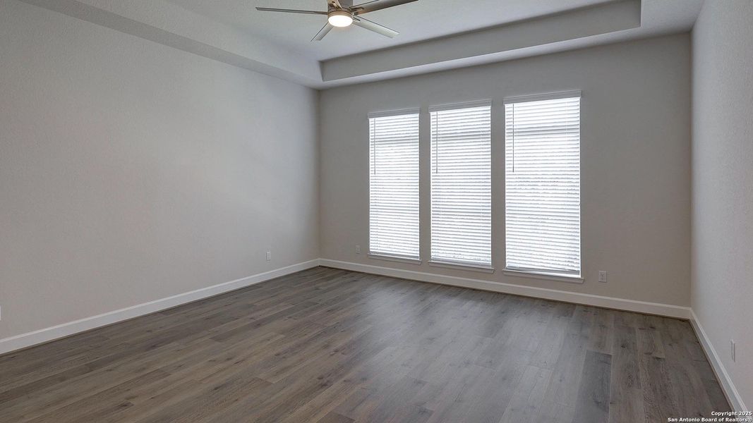 Spacious, unfurnished interior of a new home in Esperanza 80', Boerne (Image 15). Spacious, unfurnished interior of a new home in Esperanza 80', Boerne (Image 15).