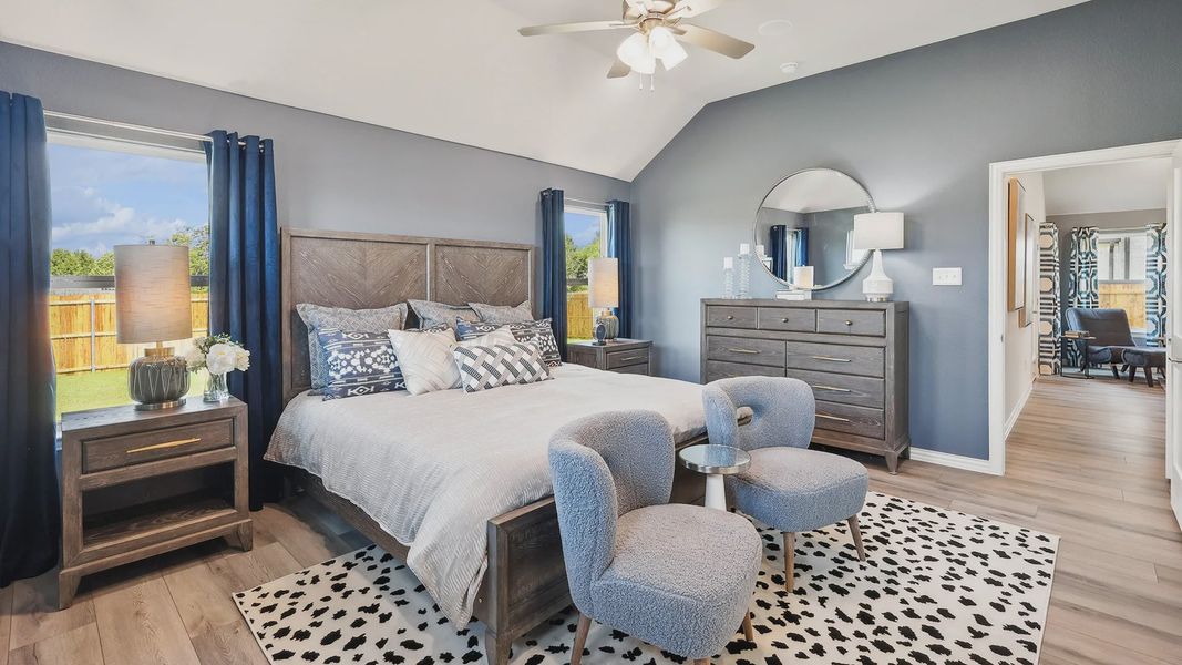 Furnished interior view inside a new home in Hulen Trails, Fort Worth (Image 12).