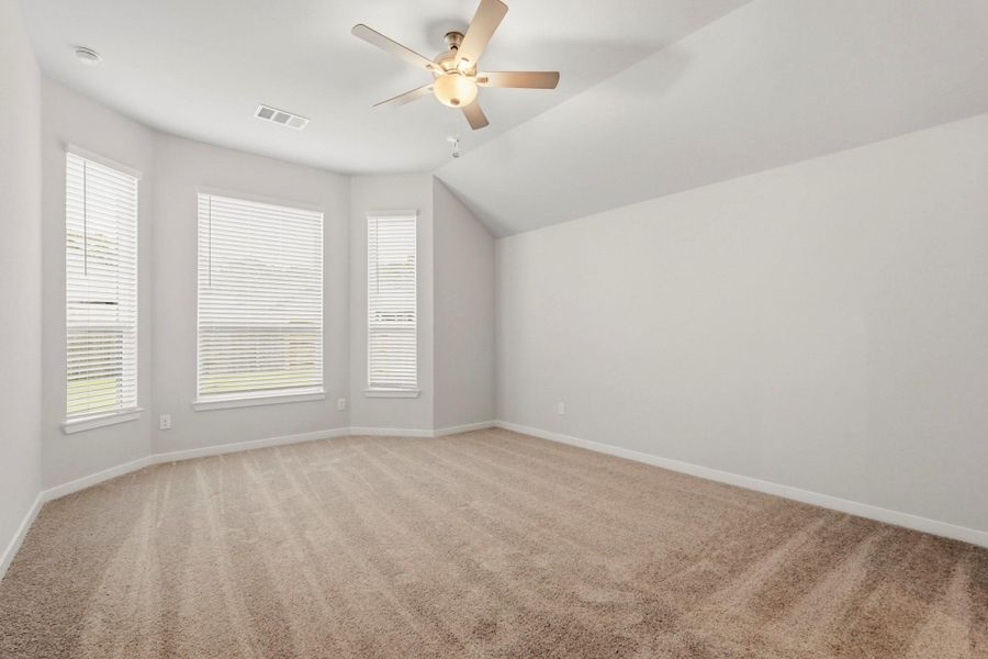 Spacious, unfurnished interior of a new home in Audubon, Magnolia (Image 11).