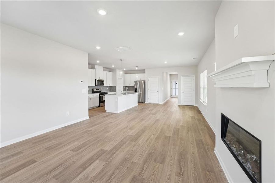 Spacious, unfurnished interior of a new home in Hemingway - Reserve Series, Cumming (Image 49).