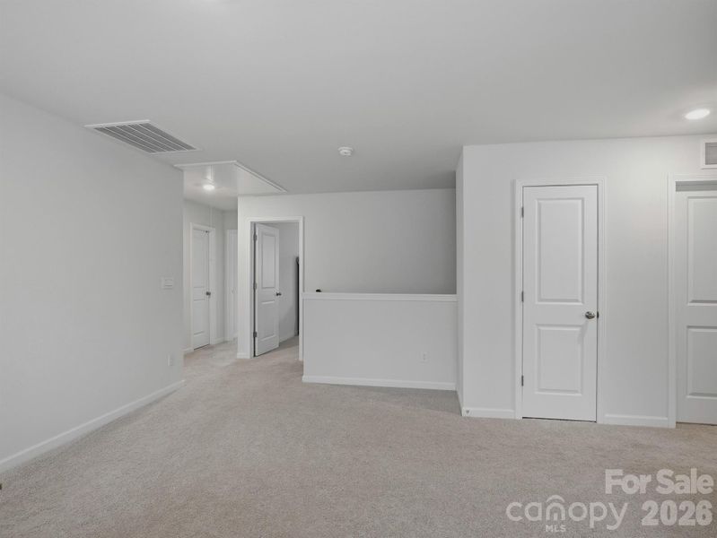 Spacious, unfurnished interior of a new home in , Davidson (Image 23).