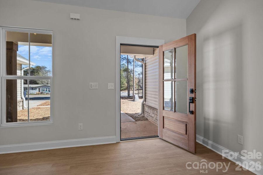 Spacious, unfurnished interior of a new home in , Lincolnton (Image 17).