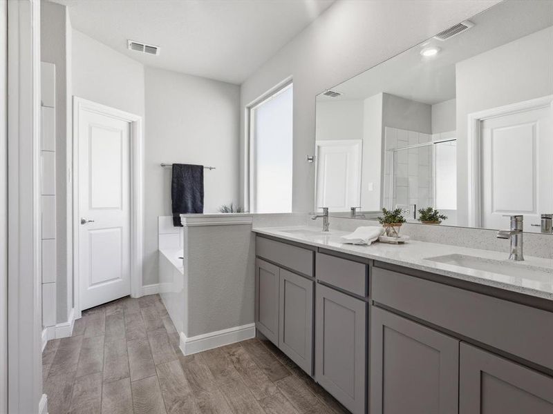 Furnished interior view inside a new home in , Fort Worth (Image 6).