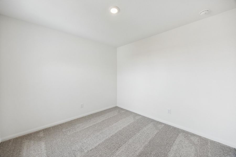 Spacious, unfurnished interior of a new home in Magnolia Springs, Montgomery (Image 17).