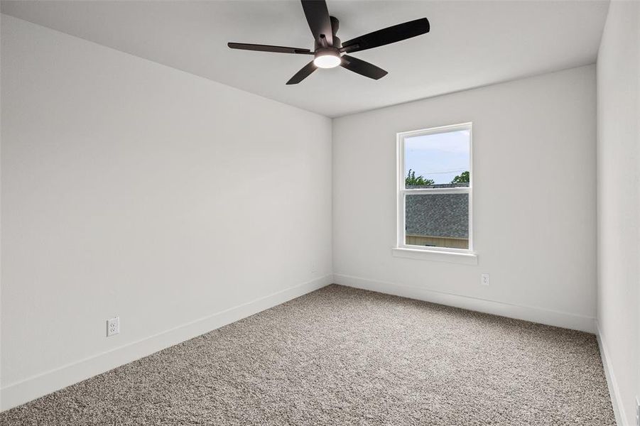 Spacious, unfurnished interior of a new home in , Granbury (Image 26).