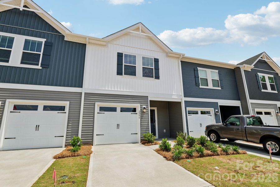 Photo is not of the actual home, but is an inspirational photo of builder’s model home and may depict options, furnishings, and/or decorator features that are not included Photo is not of the actual home, but is an inspirational photo of builder’s model home and may depict options, furnishings, and/or decorator features that are not included