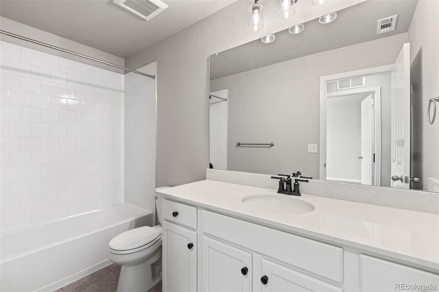 Furnished interior view inside a new home in Spring Valley, Longmont (Image 5).