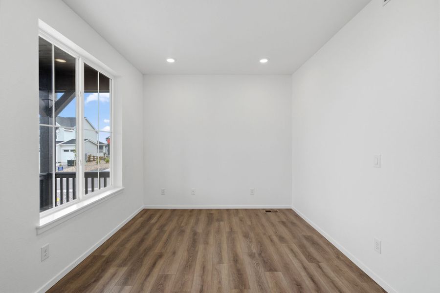Spacious, unfurnished interior of a new home in Independence, Elizabeth (Image 35).
