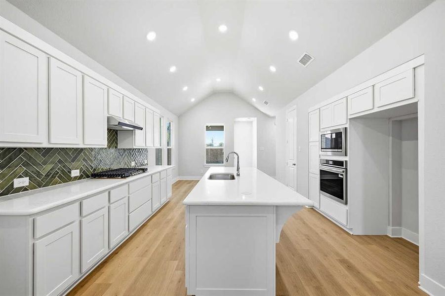 Furnished interior view inside a new home in Heritage Ranch, Sherman (Image 13).