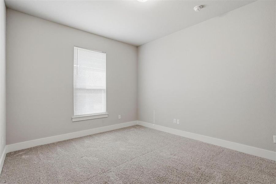 Spacious, unfurnished interior of a new home in Whispering Winds, Springtown (Image 19).