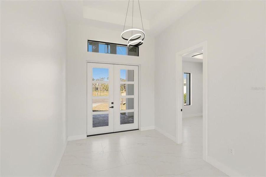 Spacious, unfurnished interior of a new home in , Rotonda West (Image 14).