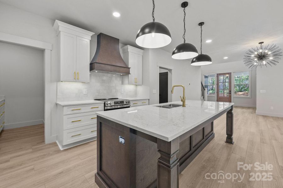Furnished interior view inside a new home in , Richfield (Image 5).