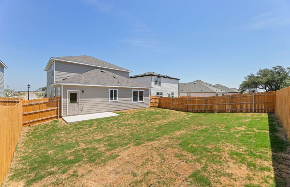 Exterior details and patio area of a home in Skyview, Belton (Image 27).