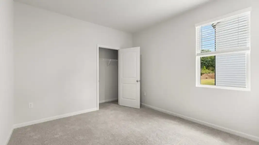 Spacious, unfurnished interior of a new home in Grandview at Lanier, Dawsonville (Image 21).