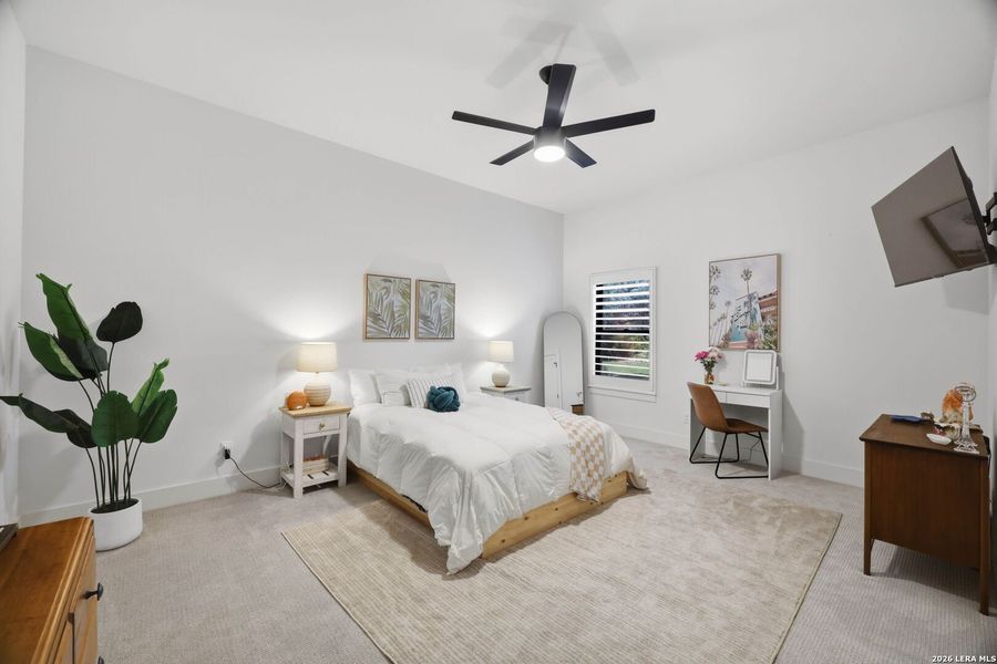 Furnished interior view inside a new home in , Canyon Lake (Image 30).