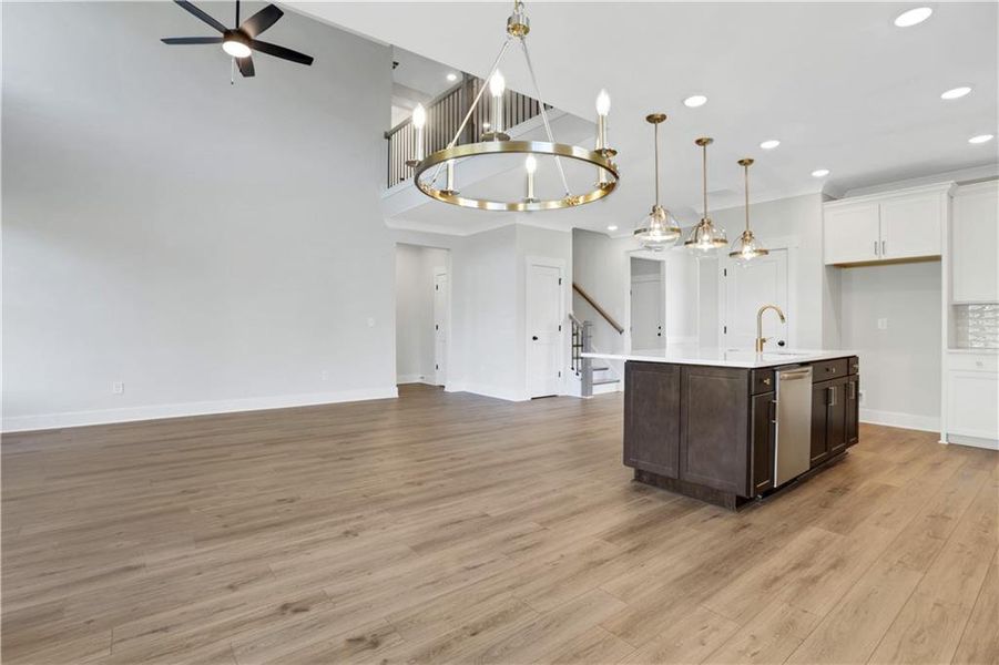 Spacious, unfurnished interior of a new home in Cambridge, Flowery Branch (Image 36).