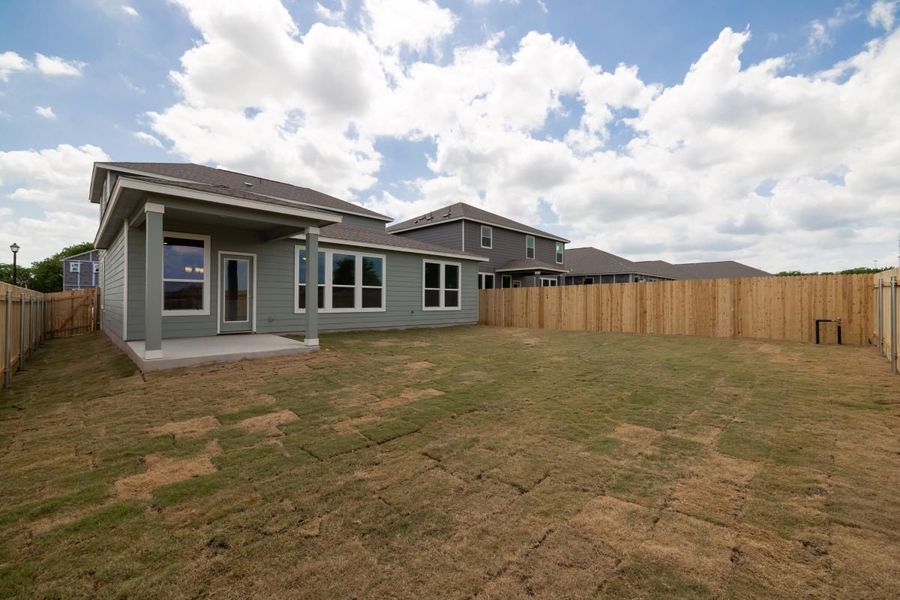 Exterior details and patio area of a home in Hidden Trails, Belton (Image 2).