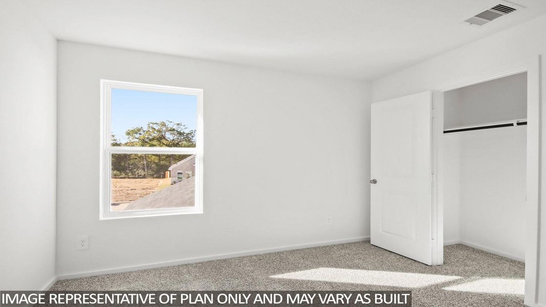 Spacious, unfurnished interior of a new home in Silverthorne, Conroe (Image 13).