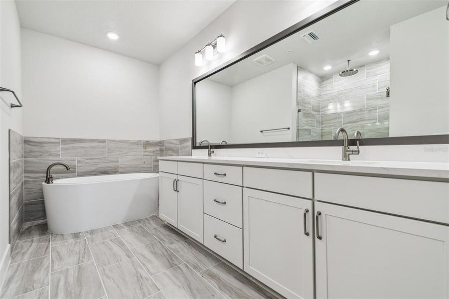 Furnished interior view inside a new home in , Sarasota (Image 18). Furnished interior view inside a new home in , Sarasota (Image 18).