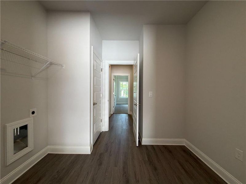 Spacious, unfurnished interior of a new home in Tuscany Hills, Douglasville (Image 28).