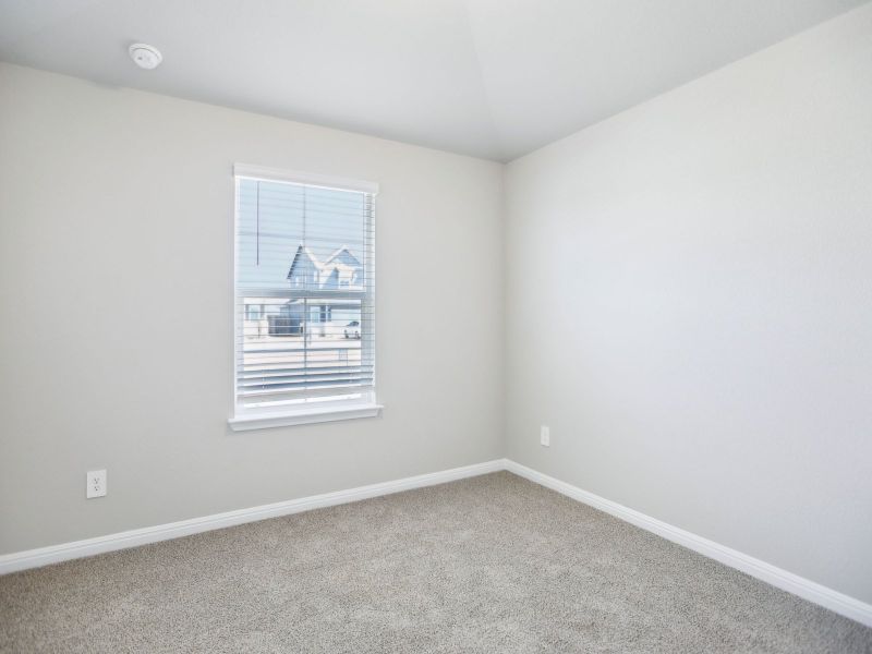 Spacious, unfurnished interior of a new home in Waterstone Crossing, Kyle (Image 11).