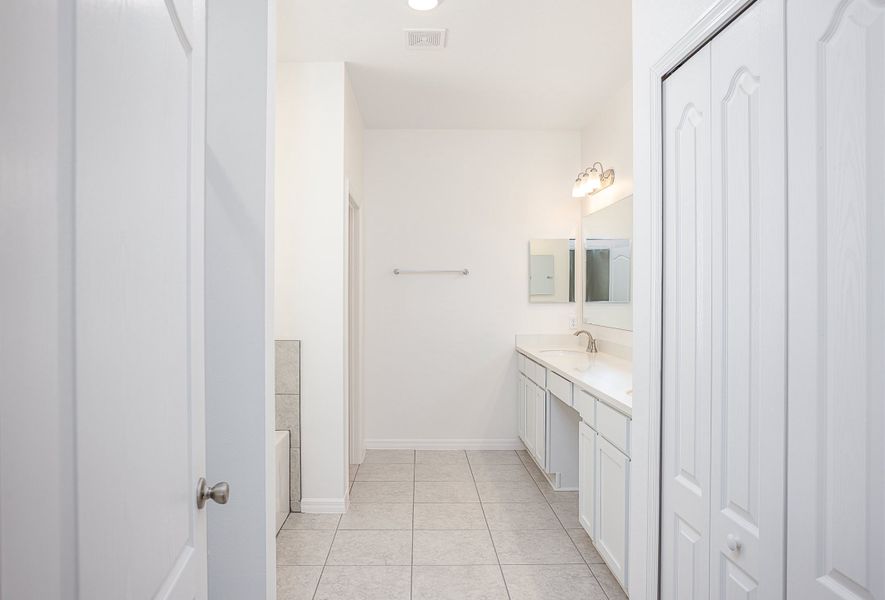 Representative furnished interior of a home built from the Miramar by Maronda Homes in Labelle, Labelle (Image 9).