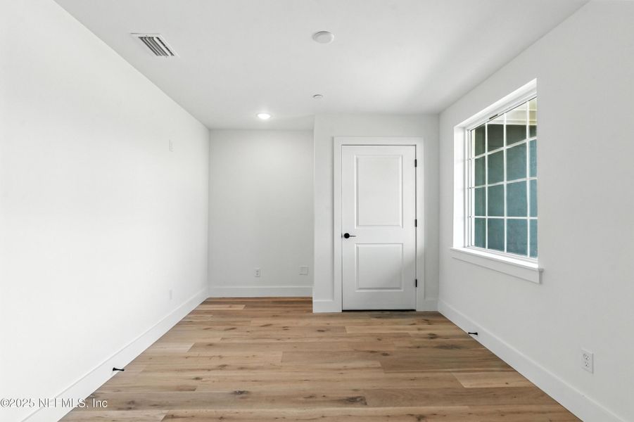 Spacious, unfurnished interior of a new home in , St. Augustine (Image 35).