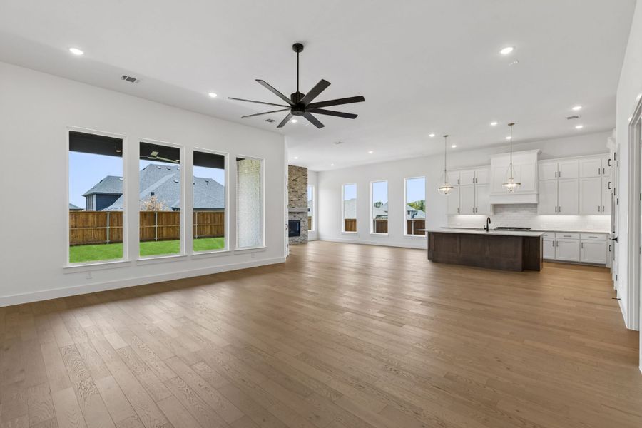Spacious, unfurnished interior of a new home in The Parks at Wilson Creek, Celina (Image 24). Spacious, unfurnished interior of a new home in The Parks at Wilson Creek, Celina (Image 24).