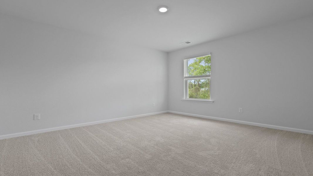 Spacious, unfurnished interior of a new home in Lakeview at Kitfield, Moncks Corner (Image 29).