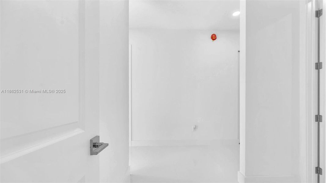 Spacious, unfurnished interior of a new home in , Miami (Image 19).