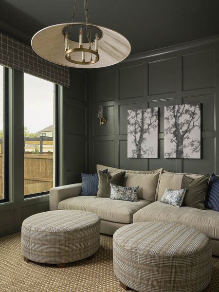 Representative furnished interior of a home built from the Lakeside - SH 5434 by Shaddock Homes in Furst Ranch, Argyle (Image 35).