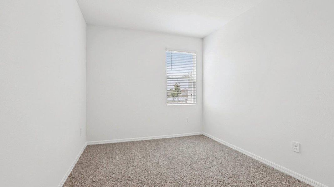 Spacious, unfurnished interior of a new home in Summerlin at Hawthorne Ranch, Lakeland (Image 28).
