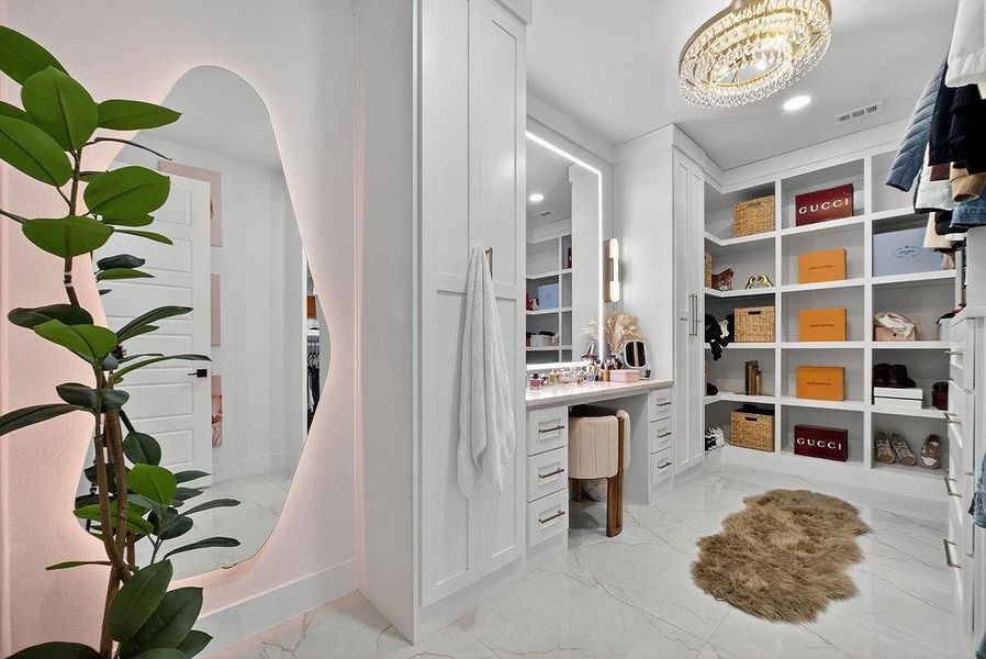 Furnished interior view inside a new home in , Dallas (Image 31). Furnished interior view inside a new home in , Dallas (Image 31).