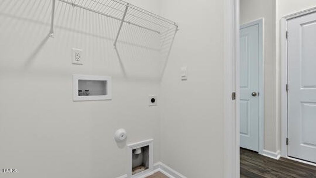 Honeycutt Oaks_Cali Q_56_Gray_NOFP_SPEC-