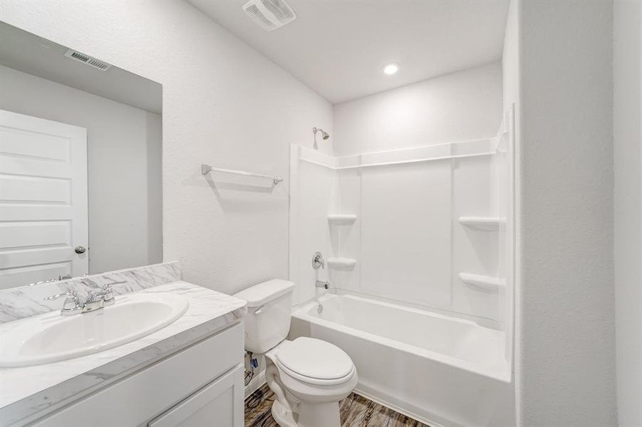 Furnished interior view inside a new home in Victory Estates, Mabank (Image 8).