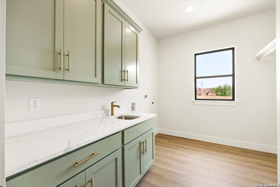 Furnished interior view inside a new home in , Canyon Lake (Image 16).