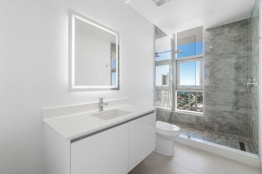 Bedroom 3 Ensuite Bathroom - Frontlit Mi