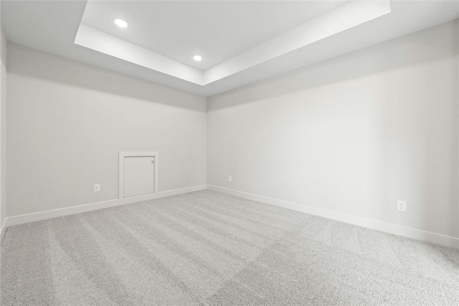 Representative image. Features, selections and colors may vary.