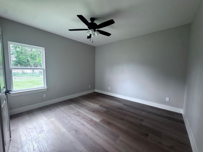Spacious, unfurnished interior of a new home in , Bay City (Image 21).
