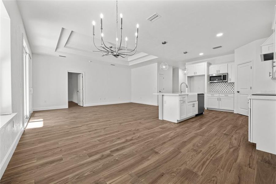 Spacious, unfurnished interior of a new home in , Gainesville (Image 26).
