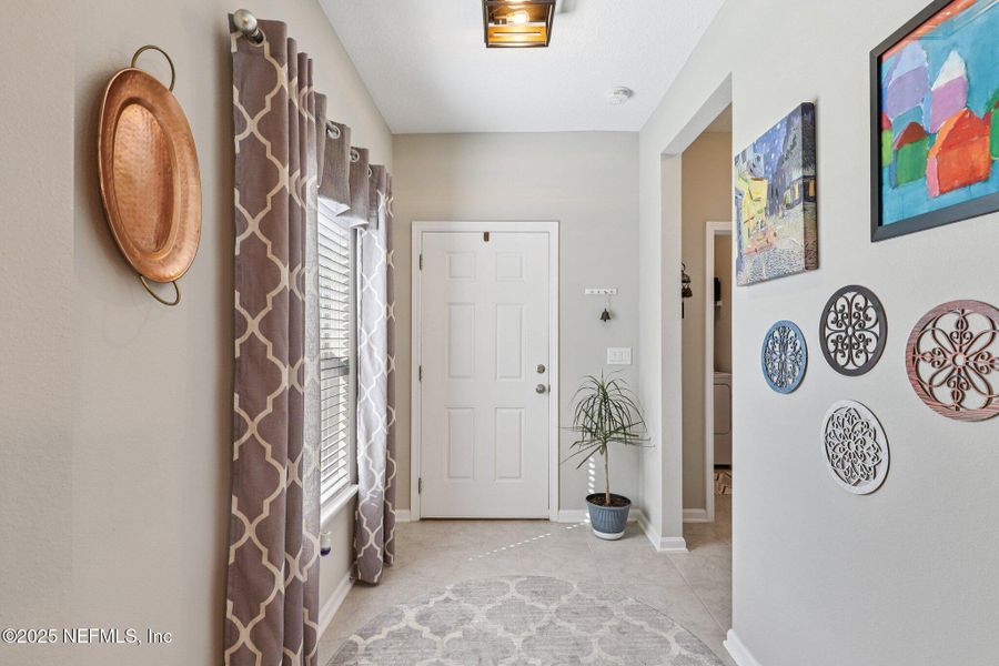 Furnished interior view inside a new home in Tributary, Yulee (Image 13). Furnished interior view inside a new home in Tributary, Yulee (Image 13).