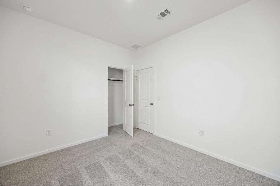 Spacious, unfurnished interior of a new home in Crosby Farms, Crosby (Image 17).