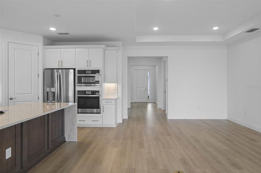 Furnished interior view inside a new home in Cresswind Lakewood Ranch, Lakewood Ranch (Image 14).