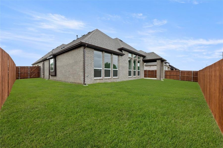 8720 Heartland-Back-1