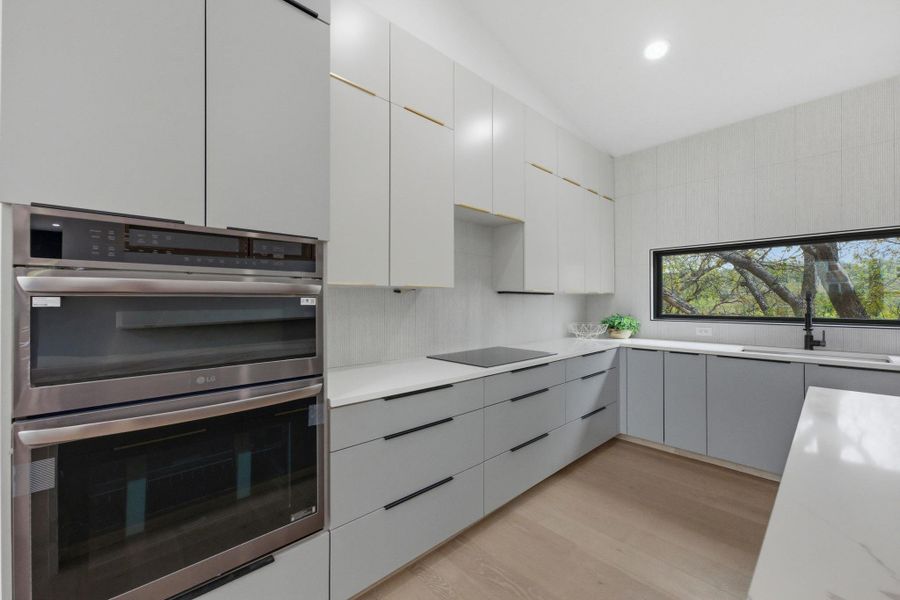 Furnished interior view inside a new home in , Austin (Image 24). Furnished interior view inside a new home in , Austin (Image 24).