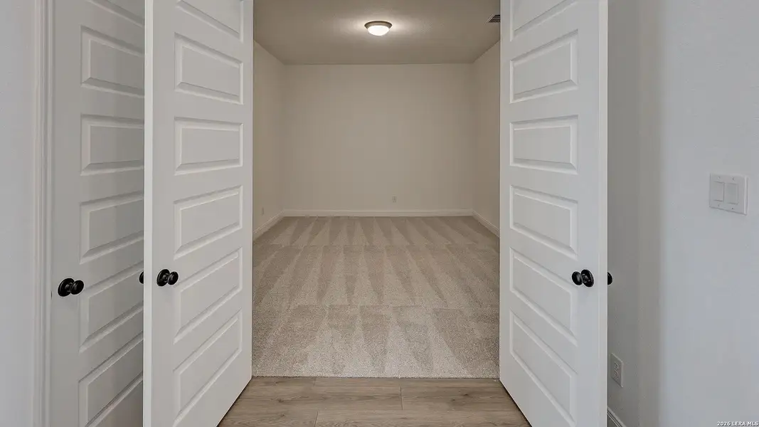 Spacious, unfurnished interior of a new home in Kallison Ranch, San Antonio (Image 16). Spacious, unfurnished interior of a new home in Kallison Ranch, San Antonio (Image 16).