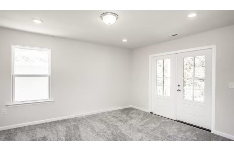 Spacious, unfurnished interior of a new home in Riverlights, Wilmington (Image 12).