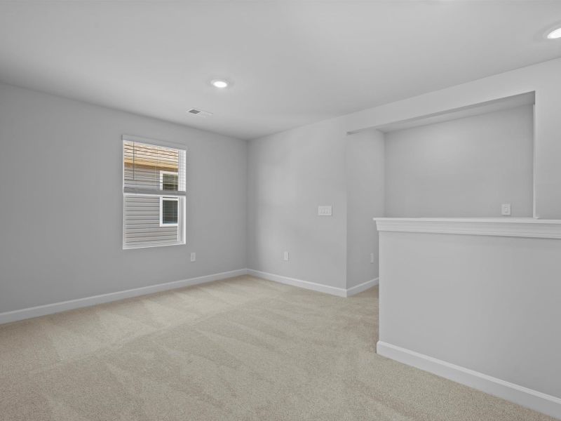 Welcome to the Dallas floorplan at Village at White Pine. Welcome to the Dallas floorplan at Village at White Pine.