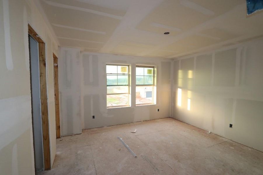 Spacious, unfurnished interior of a new home in Escondido 50' Homesites, Magnolia (Image 20).